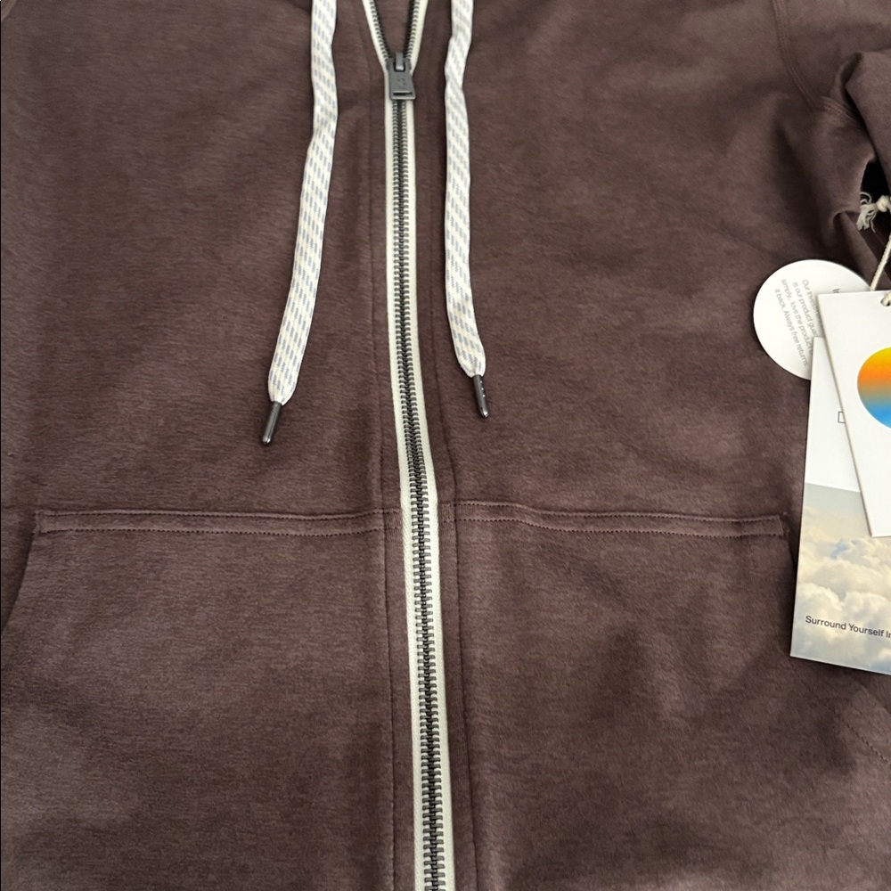 NWT Vuori Halo Performance Hoodie 2.0 - Picture 8 of 10